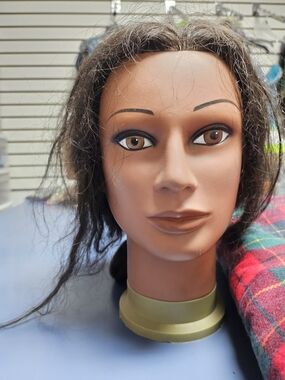 2 Marianna styling heads